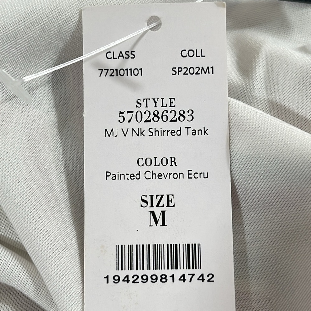 White House Black Market Shirred Tank Blouse Chevron Pattern Sleeveless NWT Sz M - Picture 8 of 10